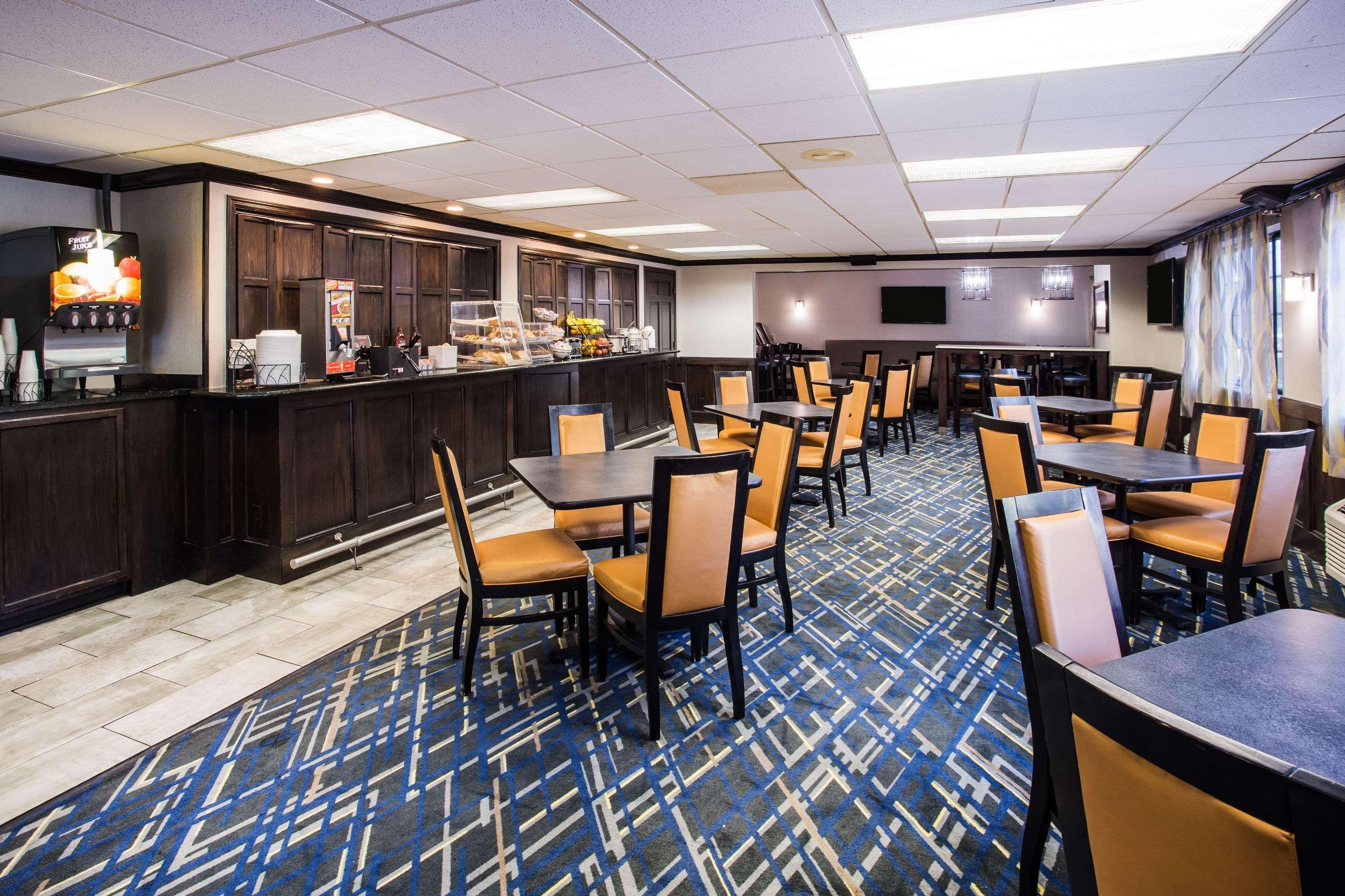 Baymont By Wyndham Madison West/Middleton Wi West Hotel Exterior foto
