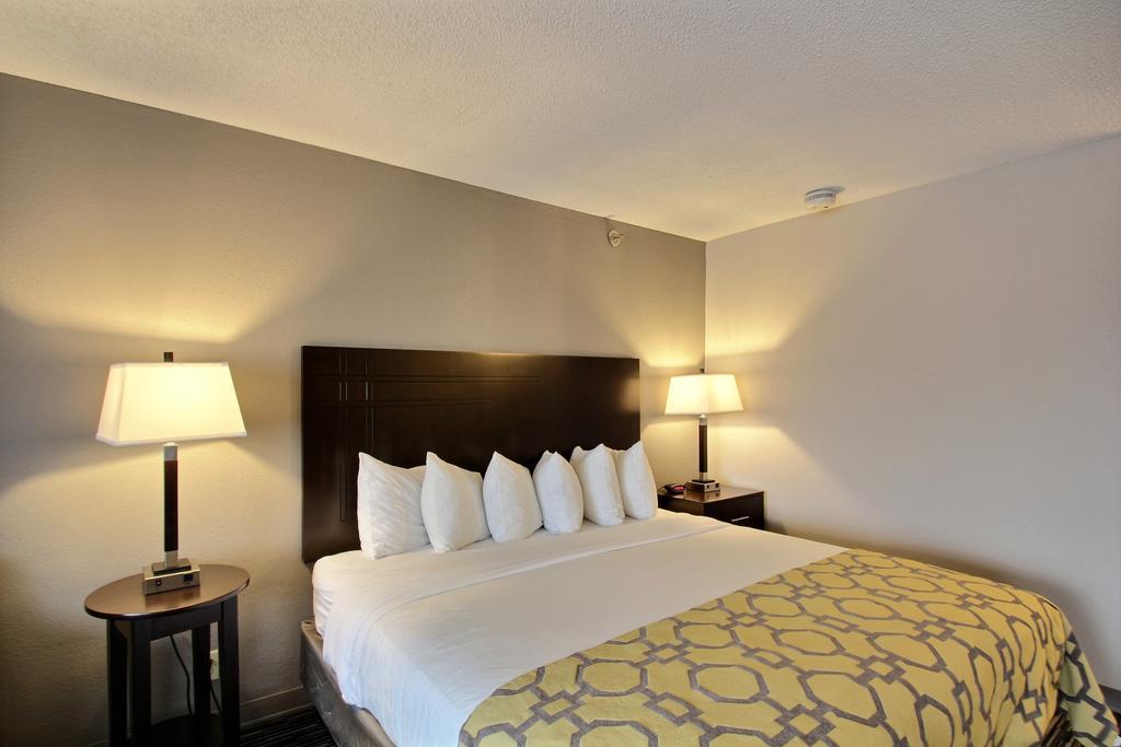 Baymont By Wyndham Madison West/Middleton Wi West Hotel Exterior foto